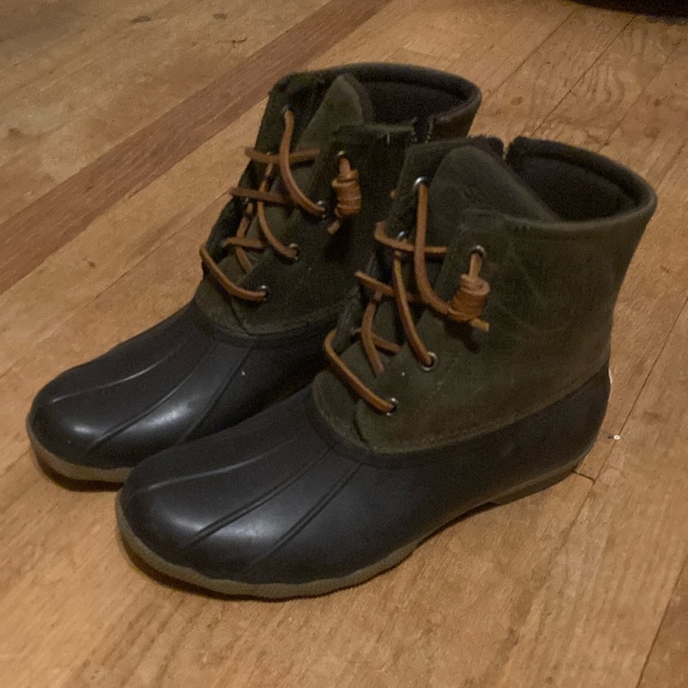 Sperry Olive and Brown Lace-Up Boots